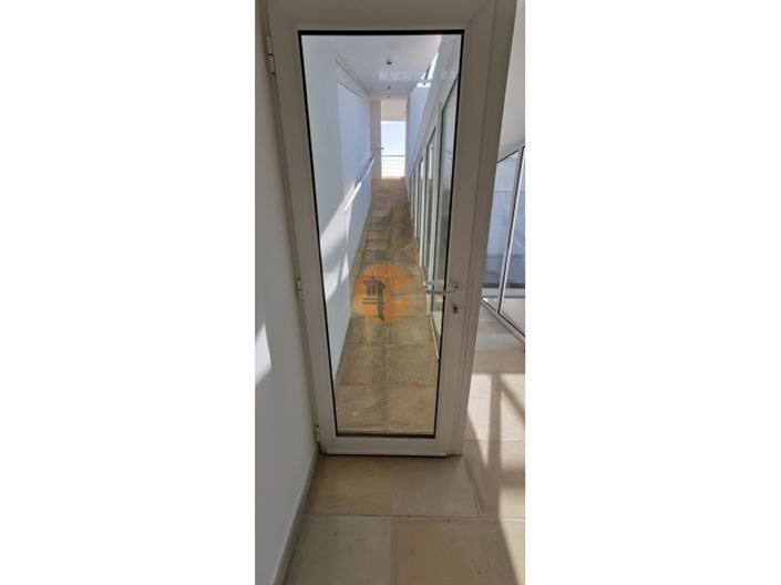 Image No.15-2 Bed House for sale