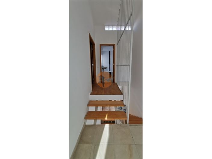 Image No.26-2 Bed House for sale