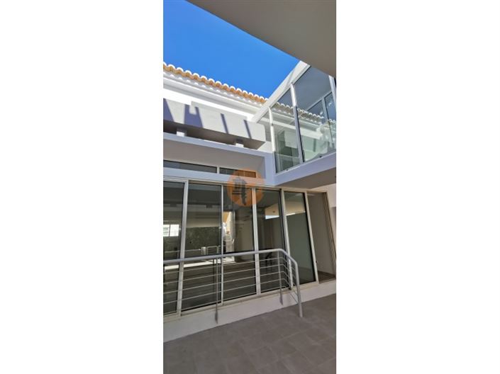 Image No.28-2 Bed House for sale