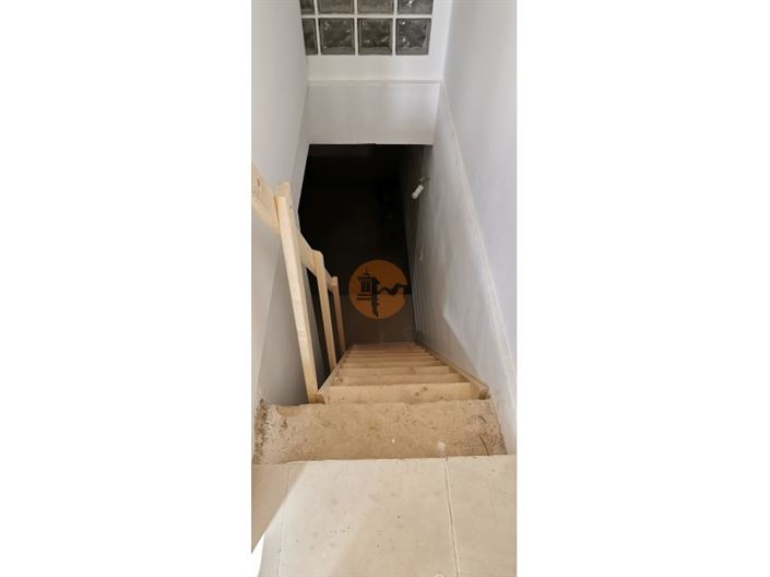 Image No.49-2 Bed House for sale