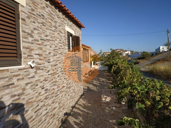 Image No.20-3 Bed House for sale