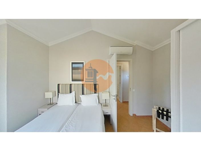 Image No.50-2 Bed House for sale