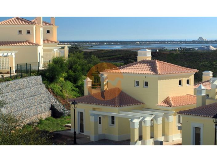 Image No.16-3 Bed House for sale