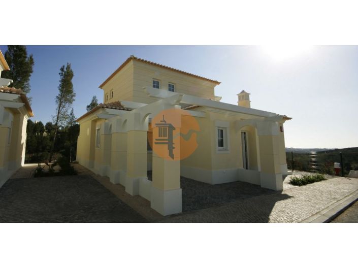 Image No.3-3 Bed House for sale