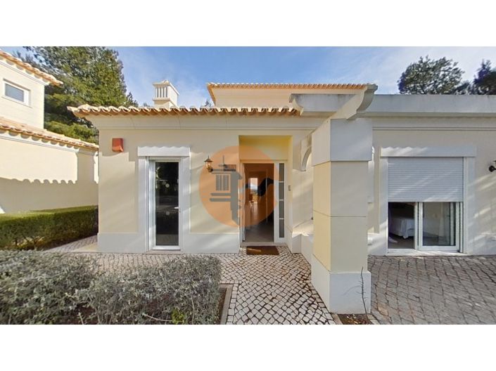 Image No.5-3 Bed House for sale