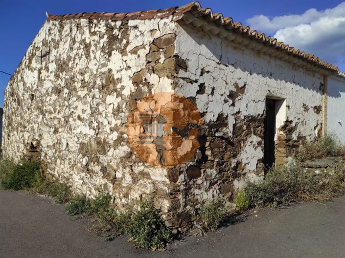 Image No.1-3 Bed House for sale
