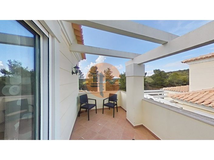 Image No.10-2 Bed House for sale