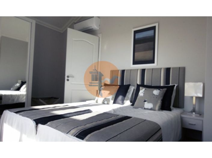 Image No.40-2 Bed House for sale