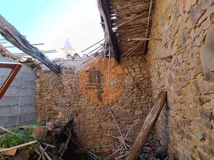 Image No.12-1 Bed House for sale