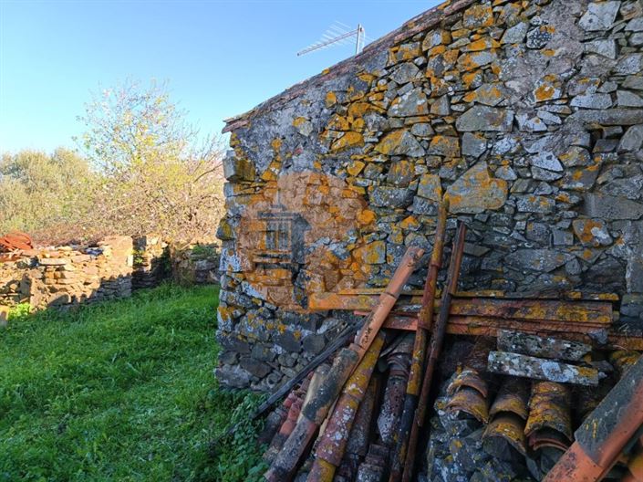 Image No.18-1 Bed House for sale