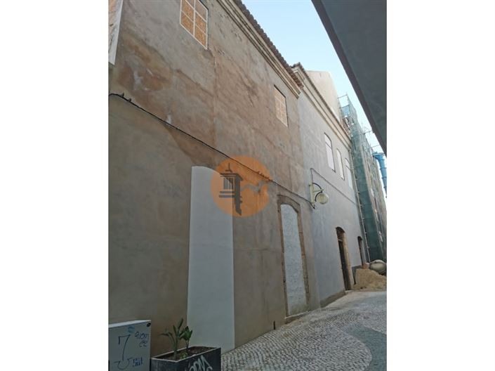 Image No.5-8 Bed Farmhouse for sale