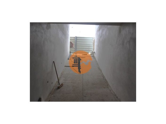 Image No.24-4 Bed House for sale