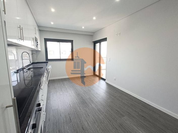 Image No.33-4 Bed Apartment for sale