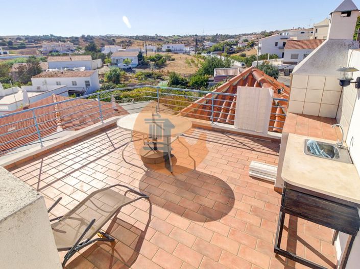 Image No.1-3 Bed Apartment for sale