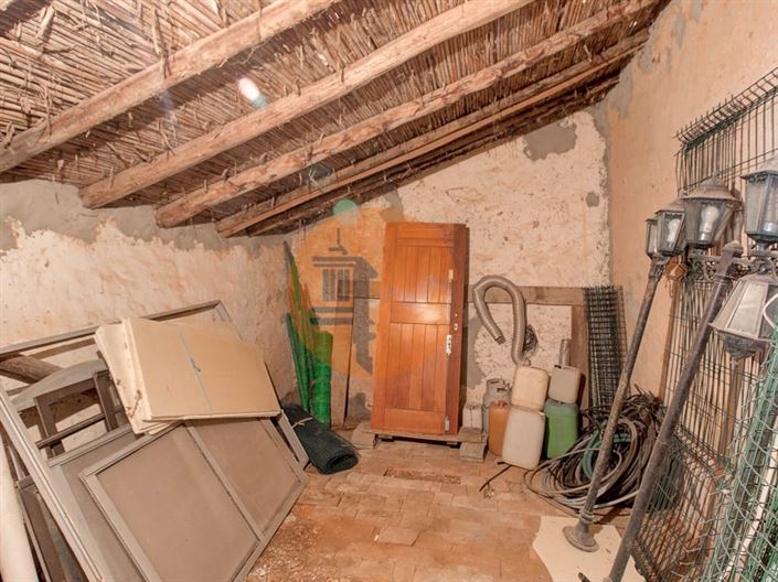 Image No.23-5 Bed Farmhouse for sale