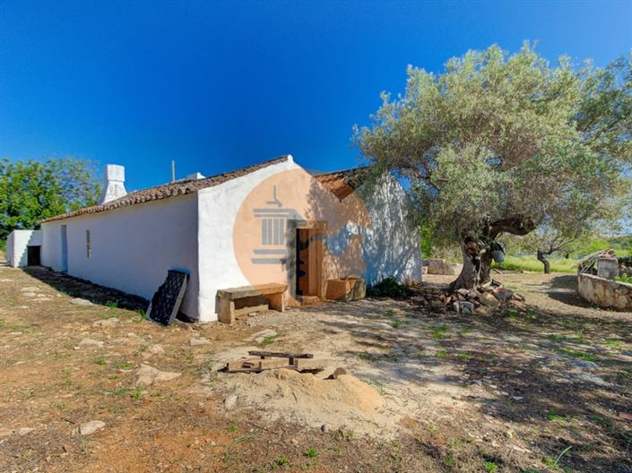 Image No.34-5 Bed Farmhouse for sale