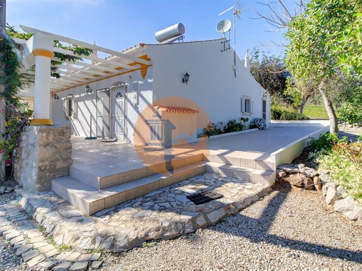 Image No.40-5 Bed Farmhouse for sale