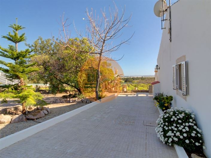 Image No.43-5 Bed Farmhouse for sale