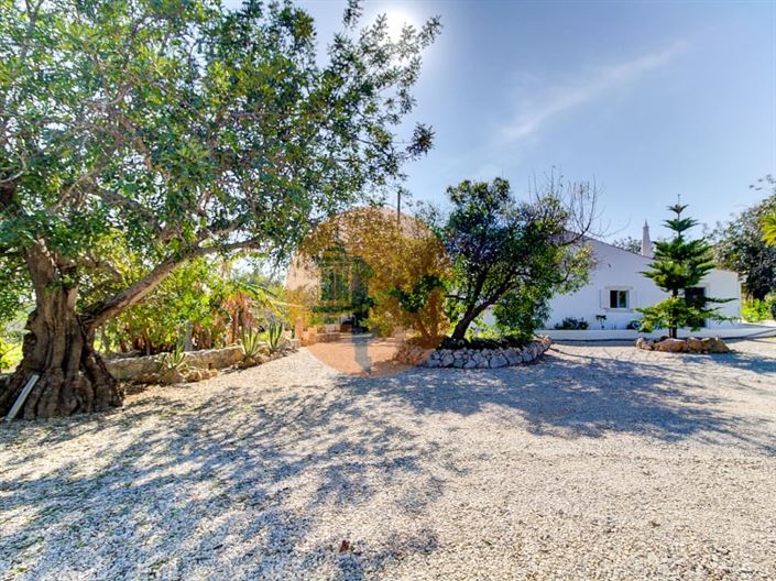 Image No.48-5 Bed Farmhouse for sale