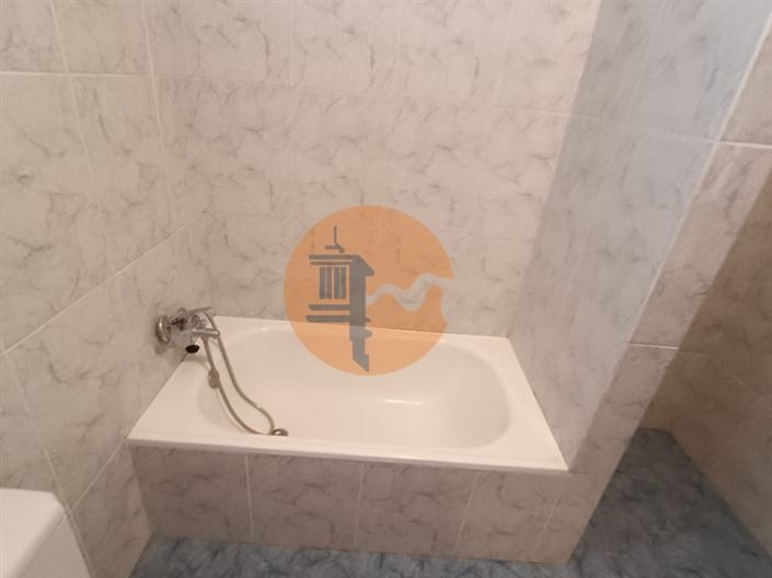 Image No.18-4 Bed Farmhouse for sale