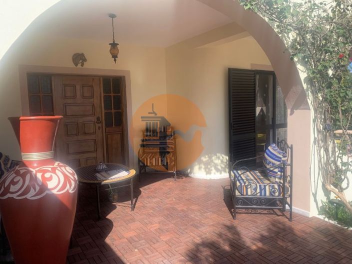 Image No.3-4 Bed House for sale