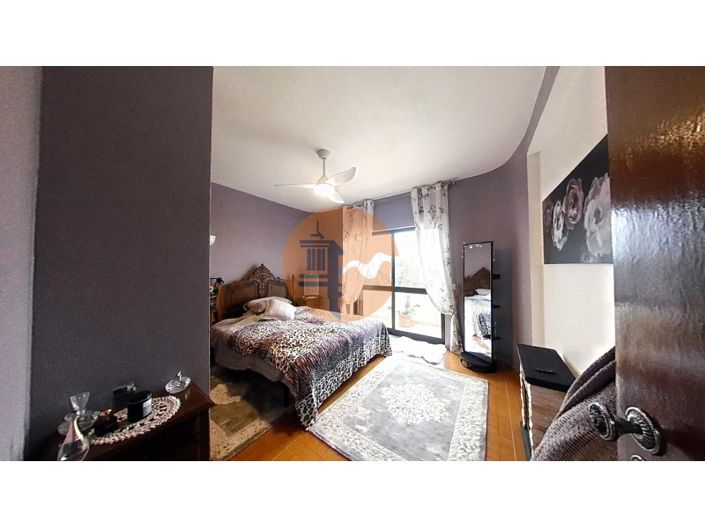 Image No.26-4 Bed House for sale