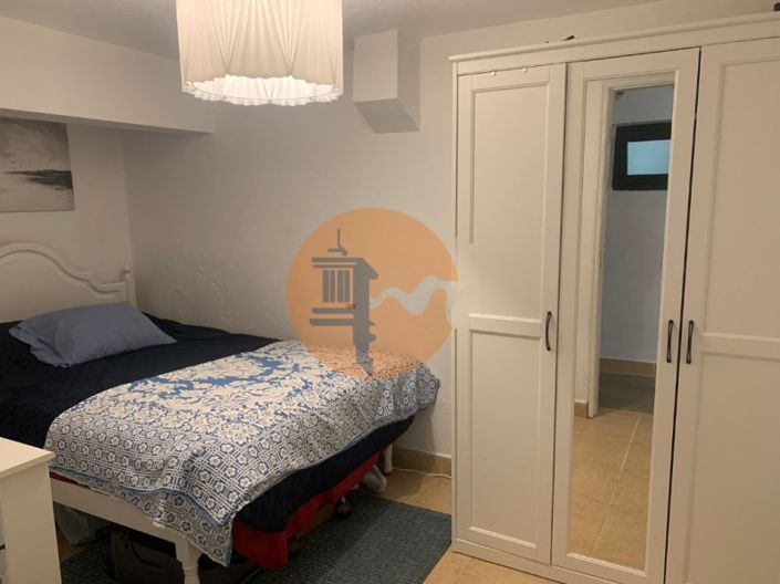 Image No.32-4 Bed House for sale