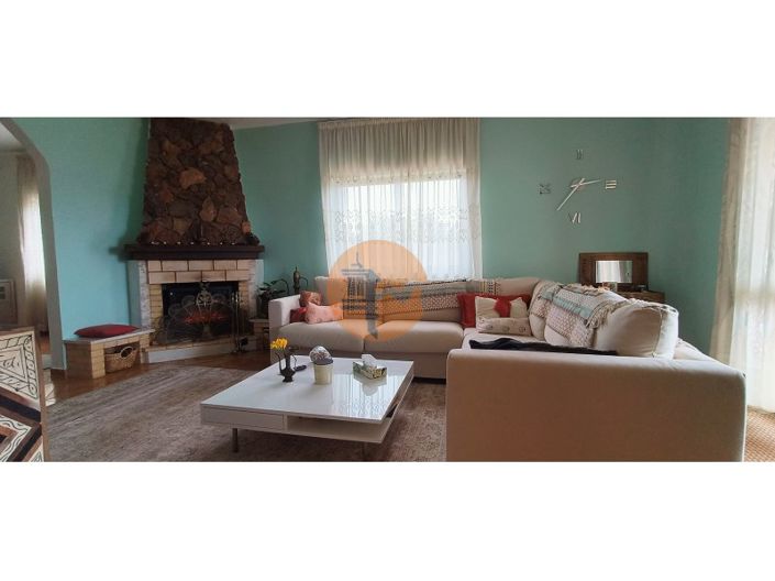 Image No.5-4 Bed House for sale