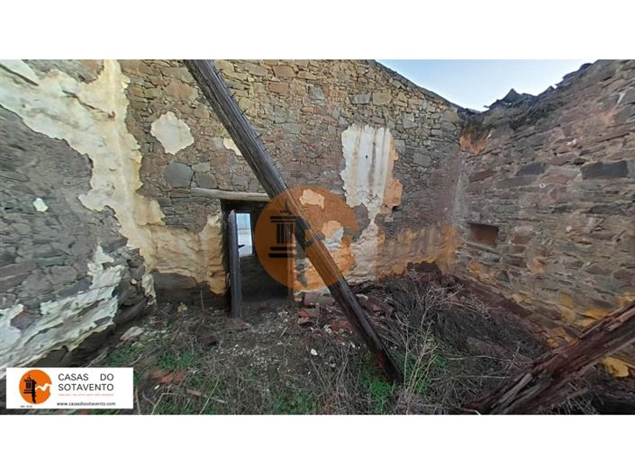 Image No.9-2 Bed House for sale