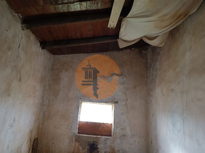 Image No.24-3 Bed House for sale