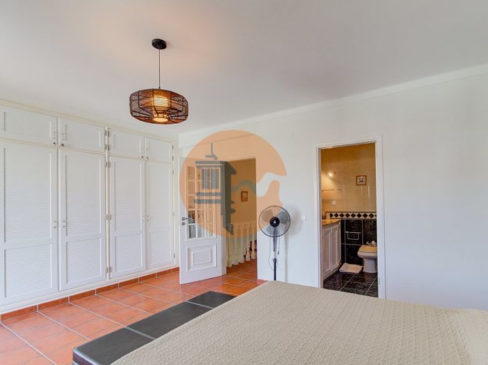 Image No.23-3 Bed House for sale