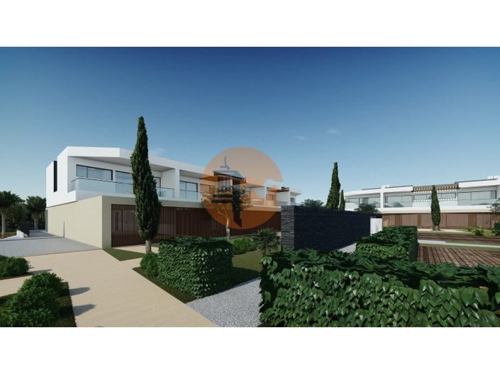 Image No.13-2 Bed House for sale