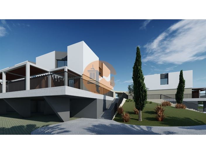 Image No.15-3 Bed House for sale