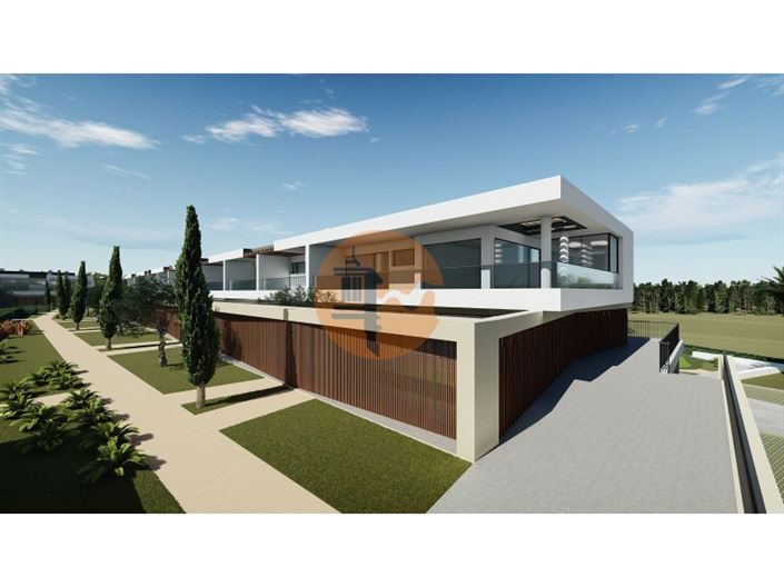 Image No.13-3 Bed House for sale