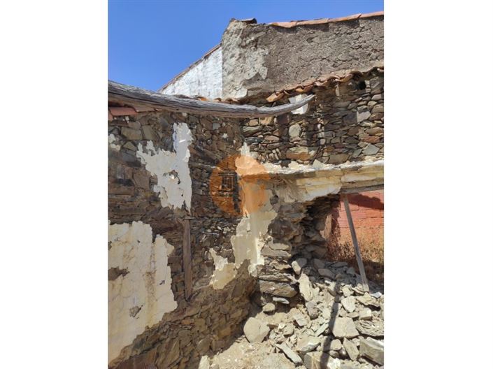 Image No.25-2 Bed House for sale