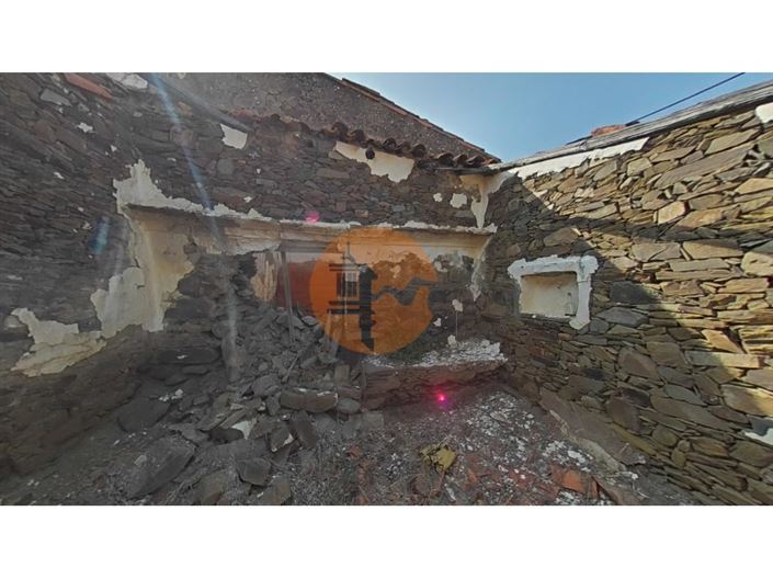 Image No.41-2 Bed House for sale