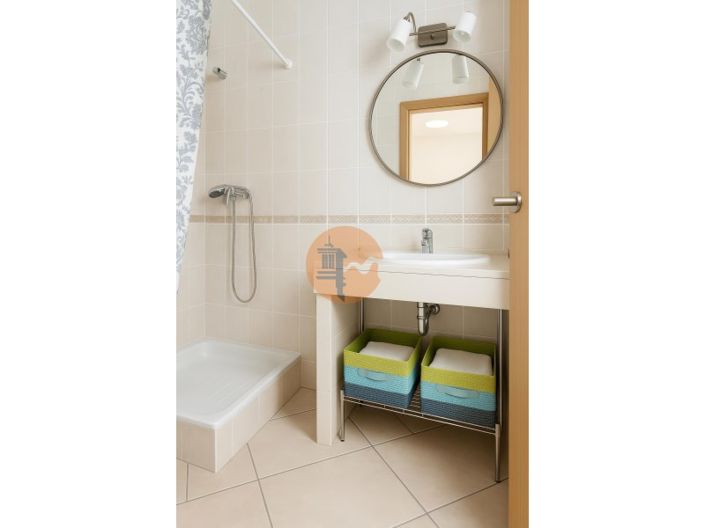 Image No.10-3 Bed Apartment for sale