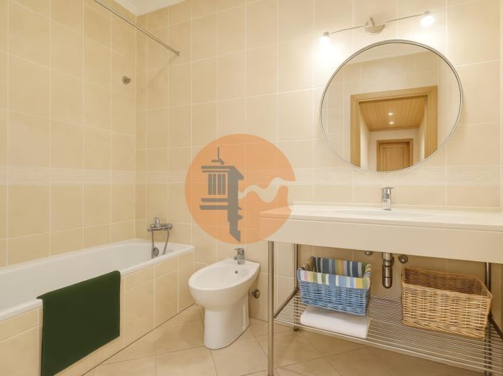 Image No.14-3 Bed Apartment for sale