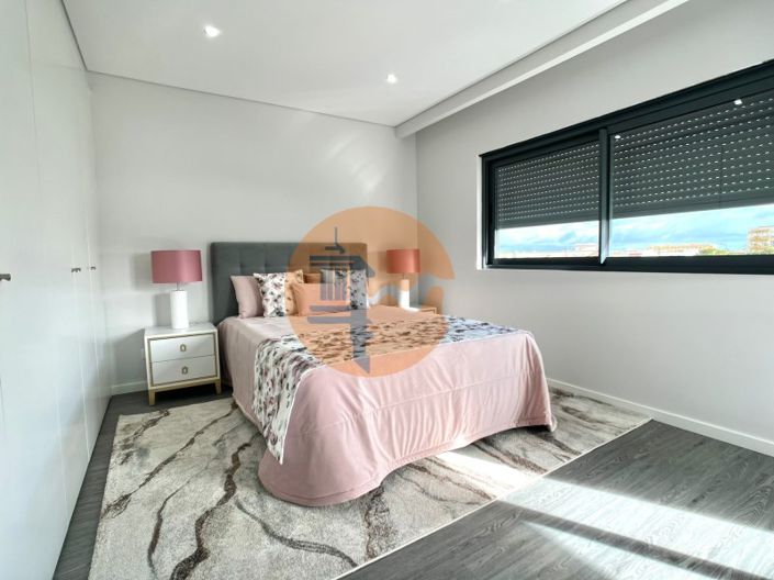 Image No.3-3 Bed Apartment for sale