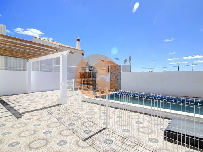 Image No.12-3 Bed House for sale