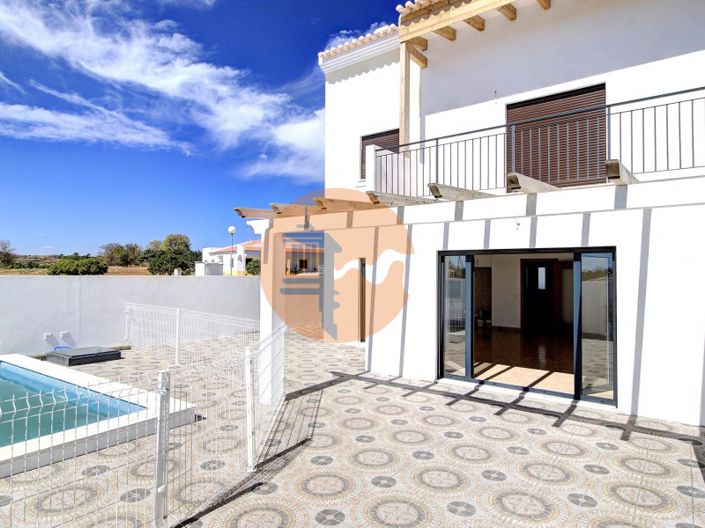 Image No.13-3 Bed House for sale