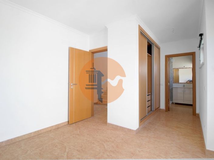 Image No.23-3 Bed House for sale