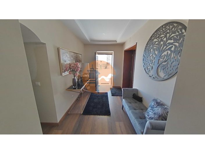 Image No.30-3 Bed House for sale