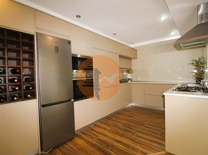 Image No.7-3 Bed House for sale