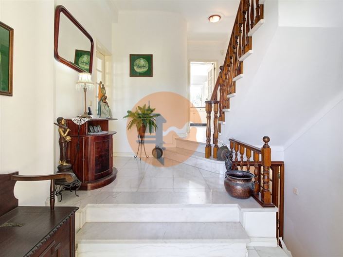 Image No.22-4 Bed House for sale