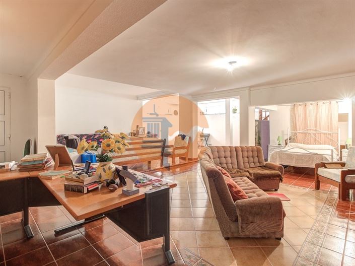 Image No.27-4 Bed House for sale