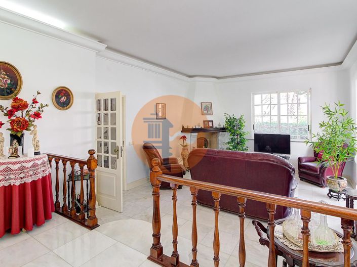 Image No.5-4 Bed House for sale