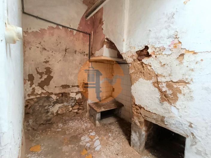 Image No.7-2 Bed House for sale