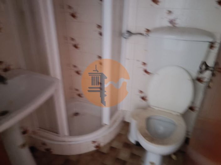 Image No.19-5 Bed House for sale