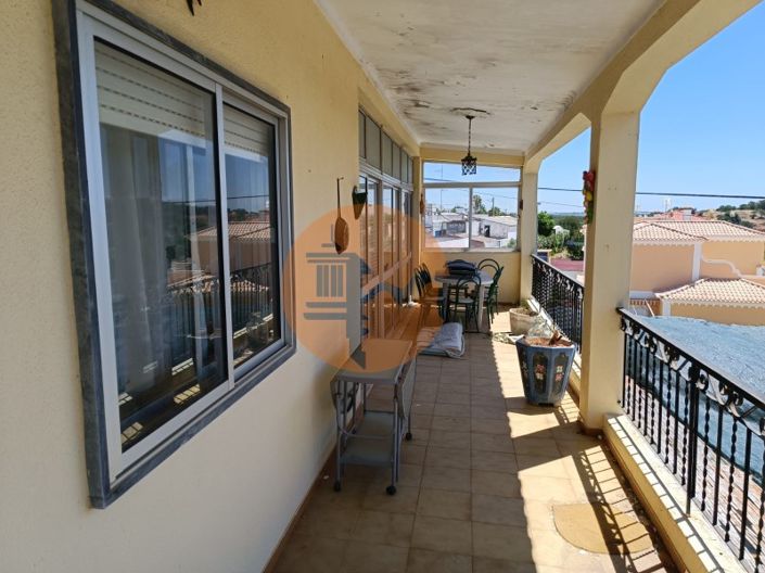 Image No.21-5 Bed House for sale